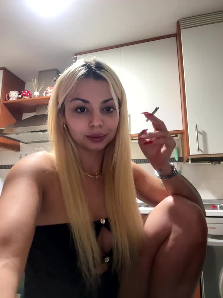 Noeliagglow cam recording