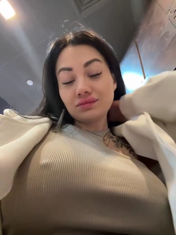 Wet__Bunny cam recording