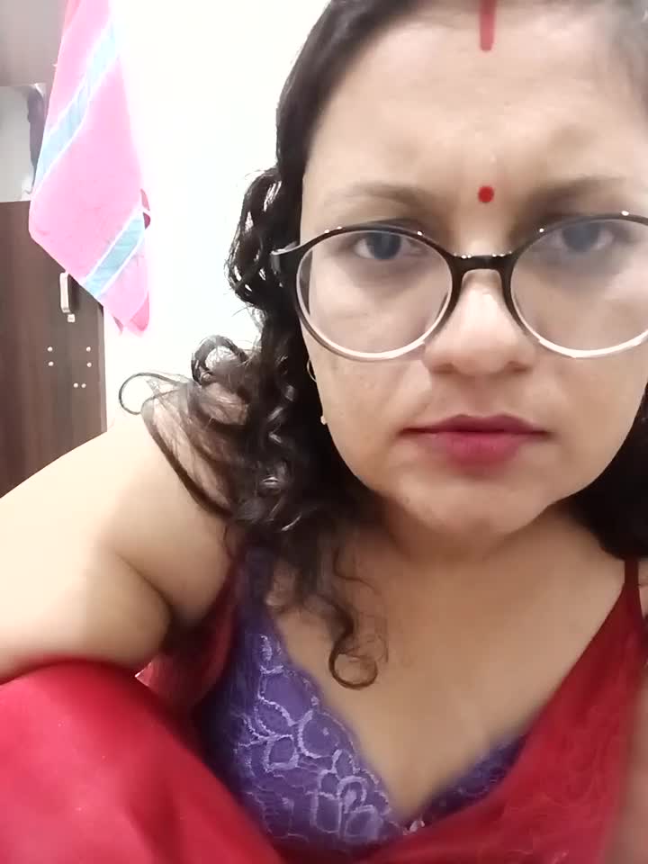 Mahira_sharma01