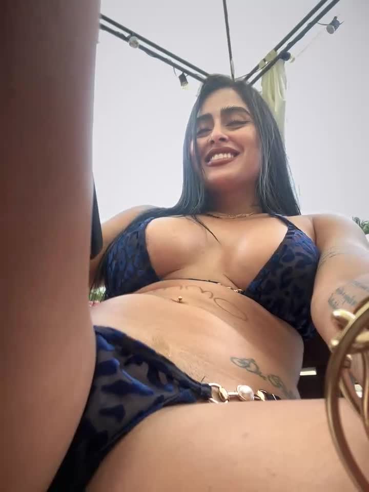 Alexandra_duque - Stripchat webcam show • Monday, August 4, 2025