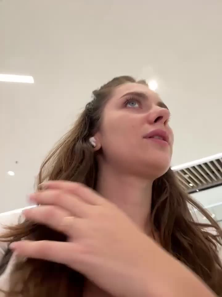 MariiD cam recording