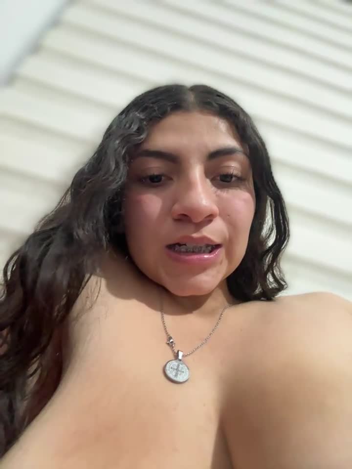 arieel__722 - Stripchat webcam show • Wednesday, September 3, 2025 #Shower #DildoorVibrator #EroticDance